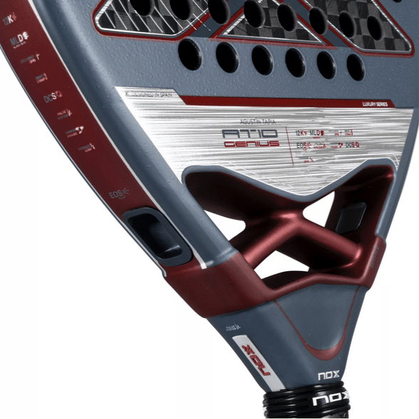 Nox AT10 Genius 12K By Agustin Tapia '25. Padel racket kopen. Brug en hals.