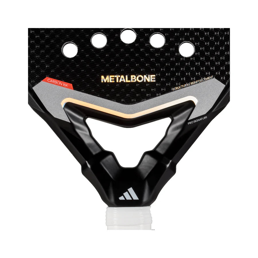 Padel racket kopen? De beste padel deals van Padel Hunt. Adidas Metalbone 3.4