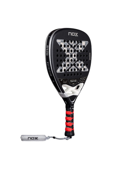 Nox AT10 Genius Attack 18K Alum 2026 padelracket voor aanvallende spelers – Padel Hunt zijkant